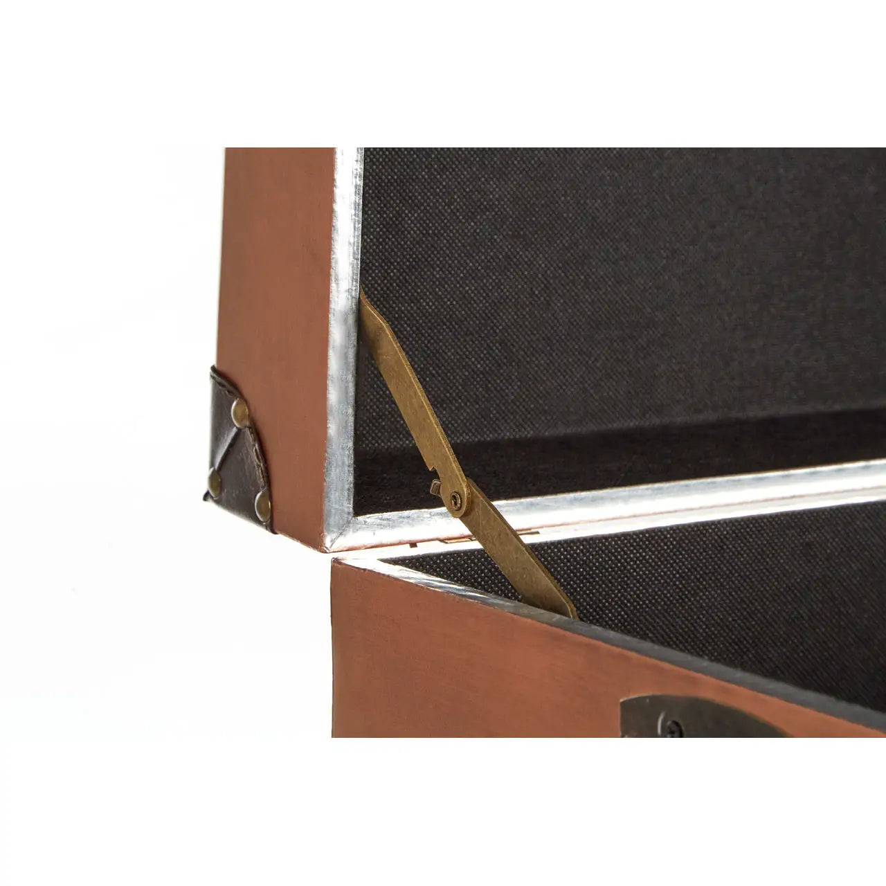 Navigator Trunk